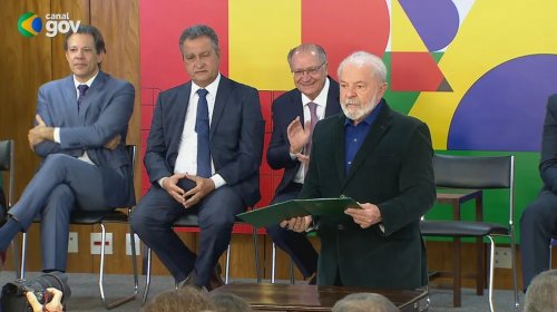 [Lula assina MP que tarifa fundos exclusivos de alta renda e envia ao Congresso projeto com tax...]