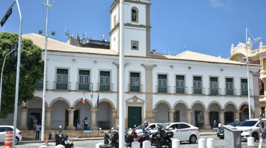 [Novo golpe anuncia vagas falsas de emprego na Câmara de Salvador]