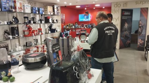 [Procon monitora preços e ofertas de lojas físicas antes da Black Friday na Bahia]