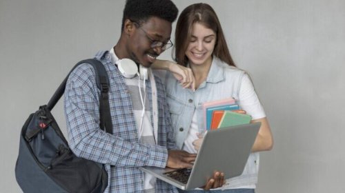 [Escola Bahiana de Medicina oferece bolsas de estudo para jovens da rede pública]