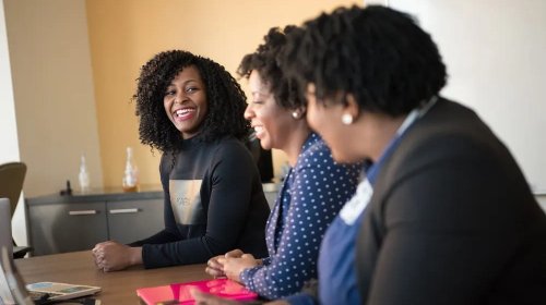 [BB lança editais voltados a mulheres negras e retoma projeto de reflexão sobre racismo]