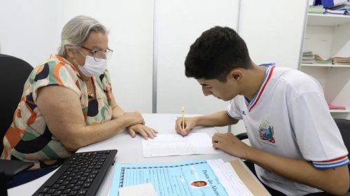 [SEC inicia renovação de matrícula para estudantes da rede estadual de ensino]