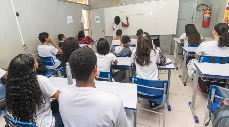 [Pé-de-Meia teve adesão de 167 redes e instituições federais]