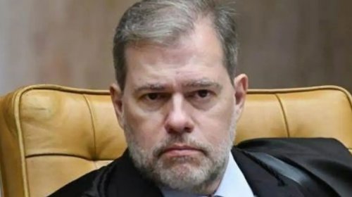 [Pedido de vista adia decisão para descriminalizar porte da maconha para uso pessoal]