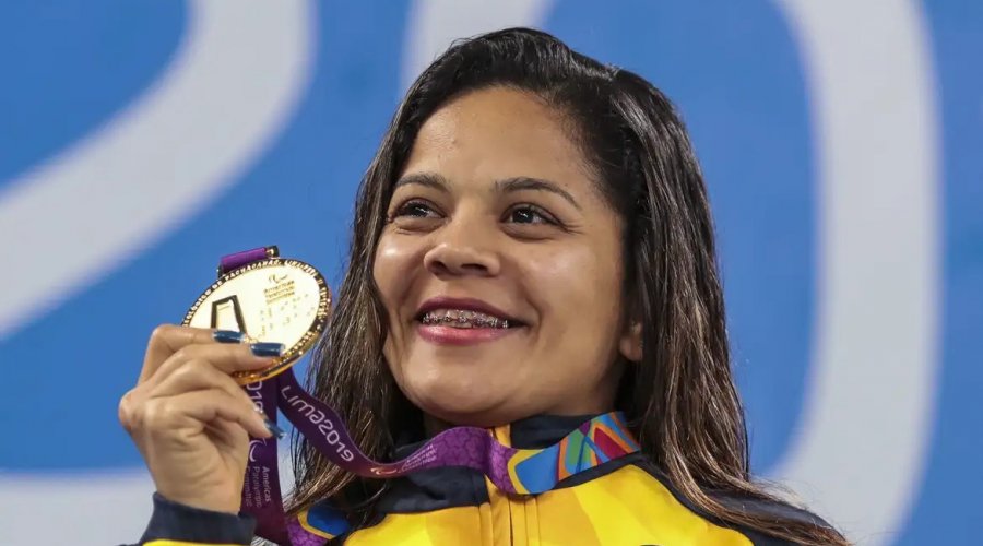 [Morre a nadadora Joana Neves, multimedalhista paralímpica, aos 37 anos                                   ]