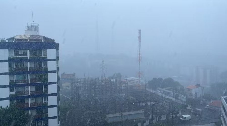 [Salvador entra em nível de 'atenção' com possibilidade de chuva forte; saiba o que muda]