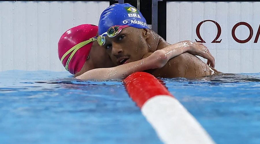 [Nadador Gabriel Araújo conquista 1º ouro do Brasil na Paralimpíada]