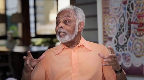 [Gilberto Gil afirma que é sua obrigação contribuir com a inteligência artificial]