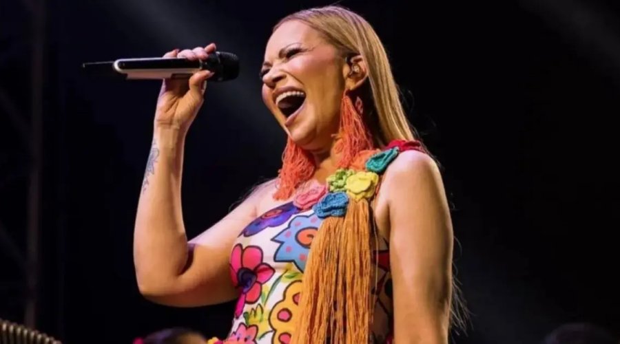 [Solange Almeida lidera presença feminina no São João da Bahia com 19 shows contratados MATÉRIA:]