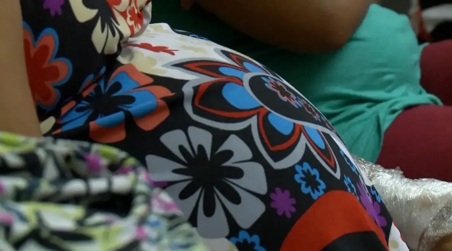 [Brasil registra uma gravidez adolescente a cada 23 jovens por ano, aponta estudo ]