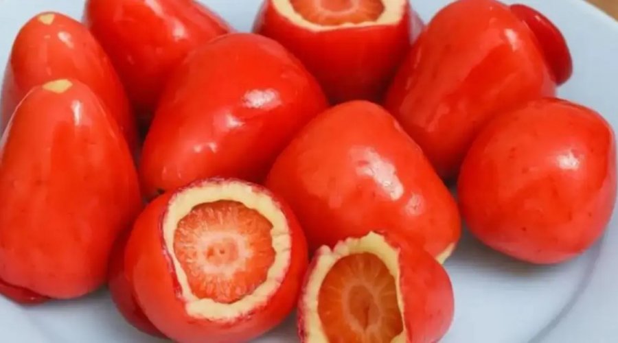 [Sobremesa viral “morango do amor” pode causar danos dentários, alerta conselho de odontologia]