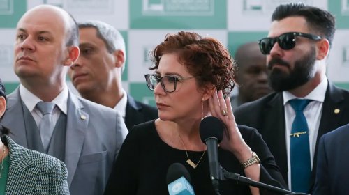 [Por 9 votos a 2, Zambelli é condenada pela segunda vez no STF ]