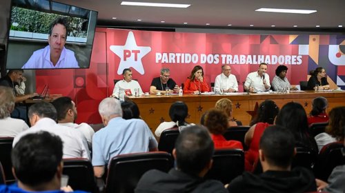 [Haddad: 20 milhões de brasileiros não deveriam estar pagando IR]