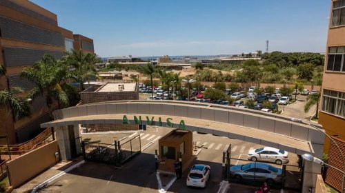 [Anvisa proíbe venda de produtos de cannabis e cogumelos]