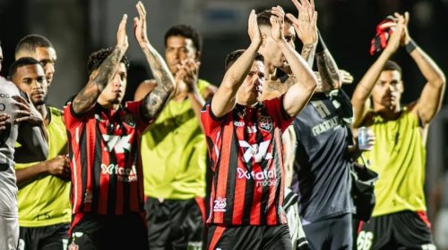 [Vitória aumenta risco de rebaixamento após empate com Botafogo]