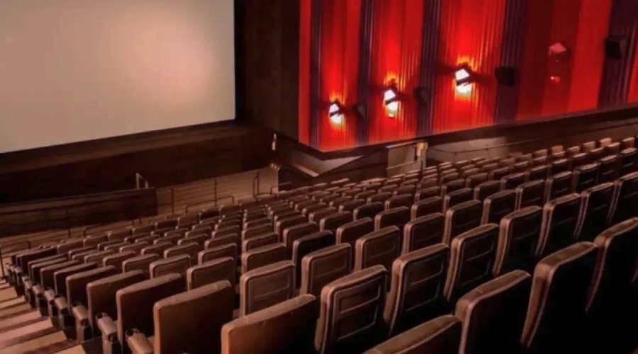 [ Lei sancionada em Salvador obriga cinemas a começarem filmes no horário divulgado]