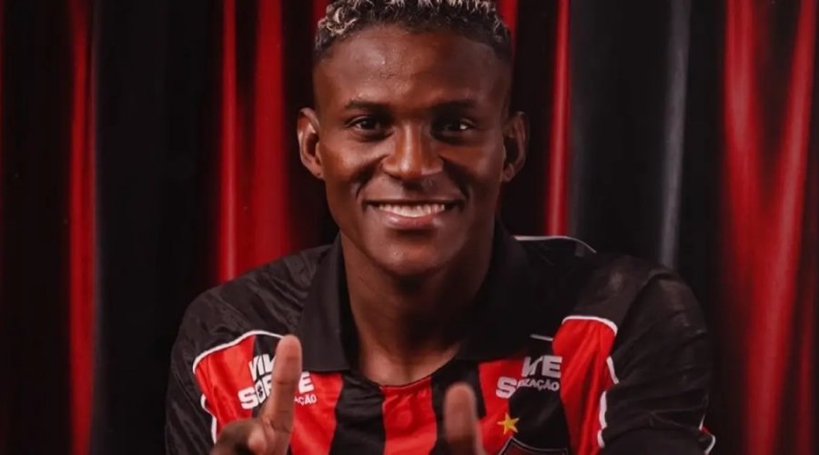 [Vitória confirma contratação do atacante Anderson Pato, destaque da Juazeirense]