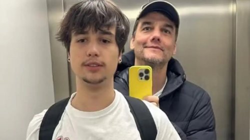 [Filho de Wagner Moura publica foto com o pai e se declara nas redes]