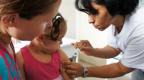 [Bahia começa a distribuir vacinas contra gripe após receber primeira remessa]