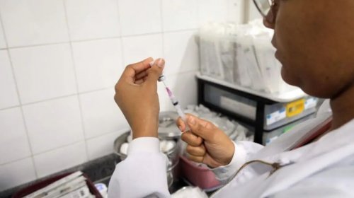 [Salvador libera vacina contra gripe para toda população acima de seis meses]