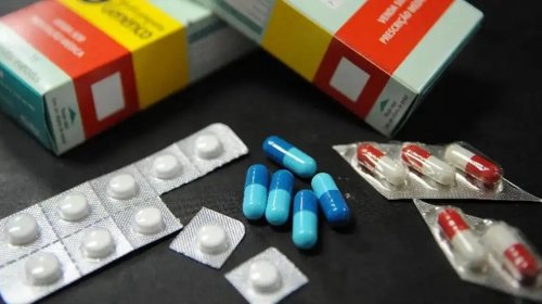 [Anvisa autoriza novo medicamento oral para tratamento de câncer de mama avançado no Brasil]