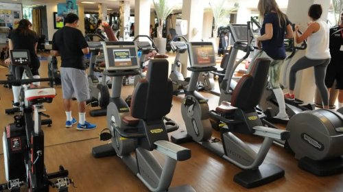 [Musculação pode ajudar na prevenção do Alzheimer e na manutenção da autonomia dos pacientes]