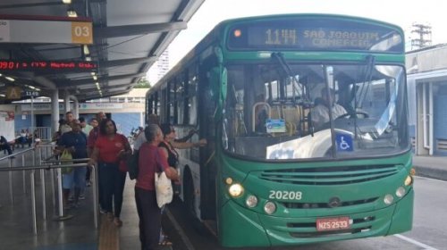 [Lula avalia incluir tarifa zero no transporte público entre propostas para novo mandato]