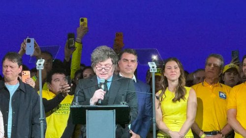 [Após ofensas de Milei a Lula, Itamaraty chama embaixador para consulta]