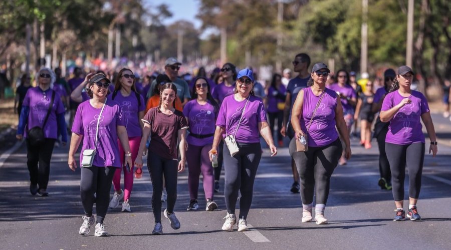 [Caminhadas buscam conscientizar população sobre lipedema]