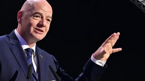 [Após críticas, Fifa abandona plano de venda de ativos comerciais e pede desculpas às federações]